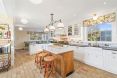 310 Murray Place Southampton 13