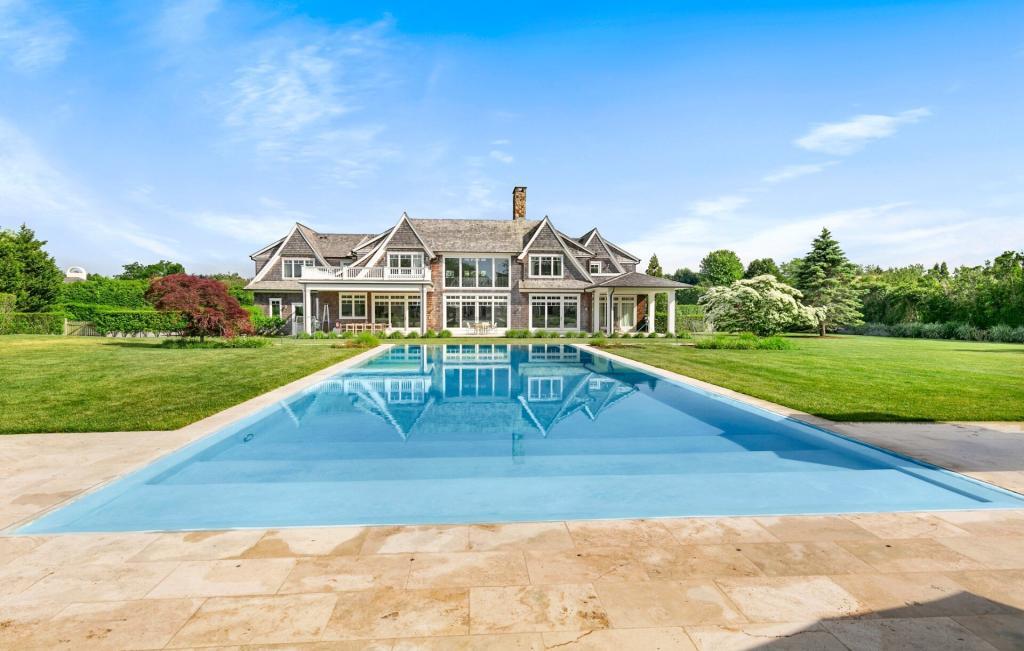 38 Cobb Hill Lane Water Mill Main