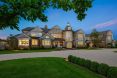 7 Olde Towne Lane Southampton 14